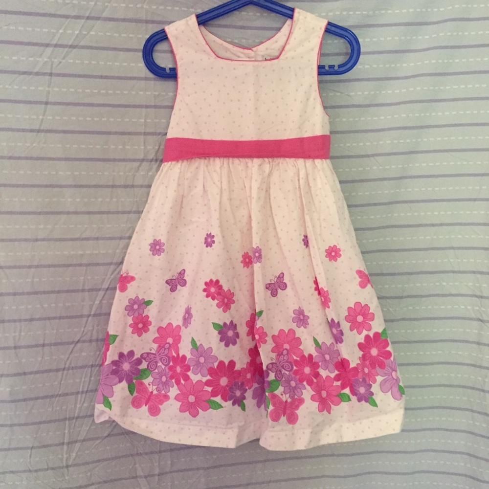 White Pink and Purple Floral Children’s Dress 🎀